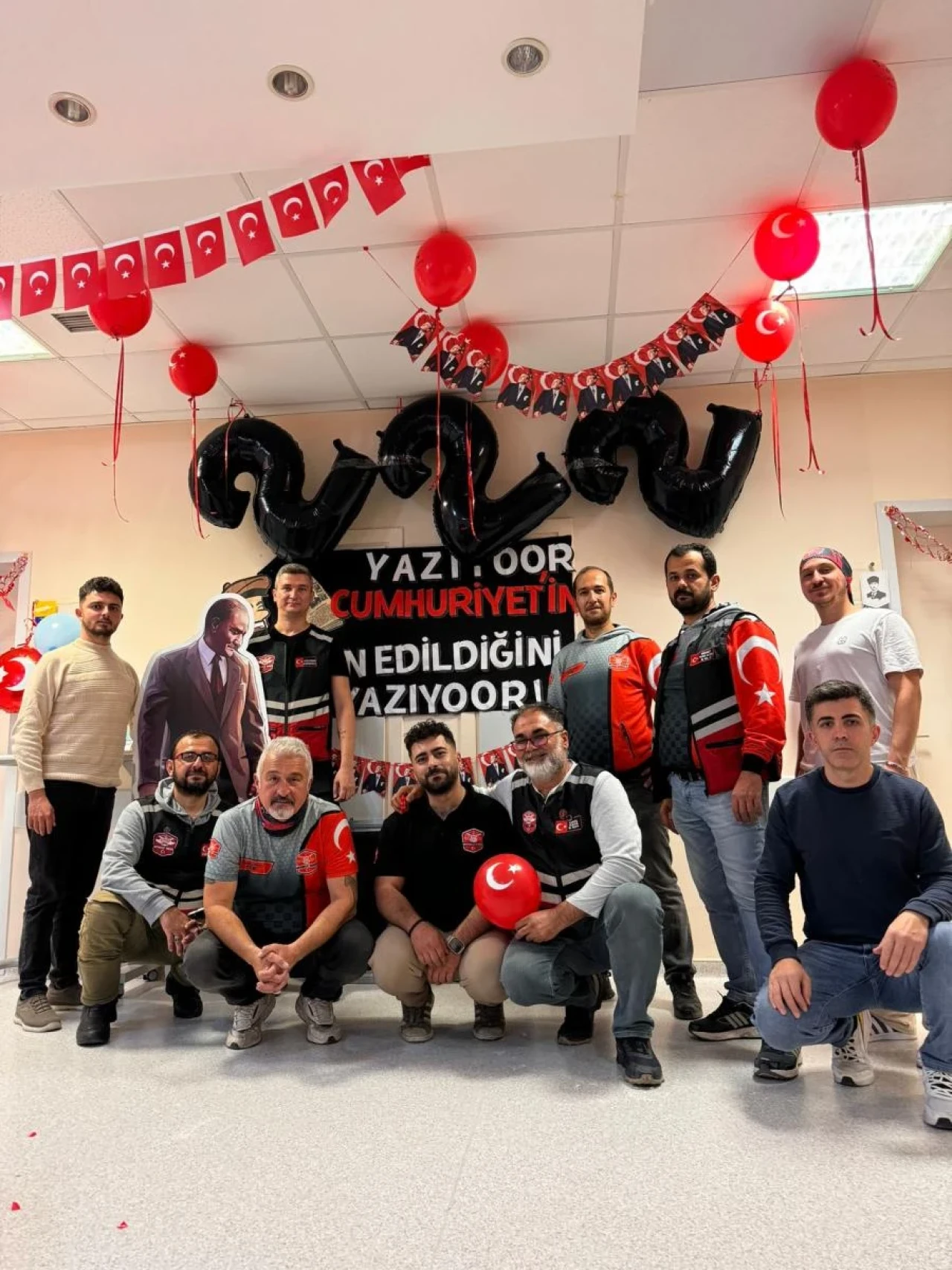 Lösev’li Çocukların Yüzünü Güldürmek İçin Onkoloji Bölümünü Böyle Süslediler